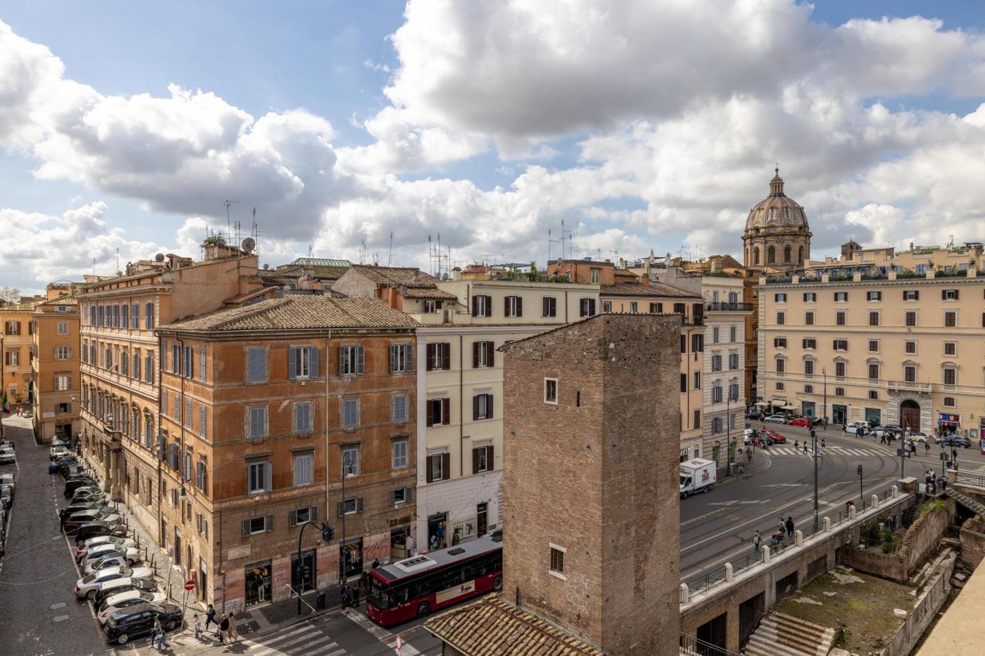 Superior Relais Fcollection Temple View, Rome